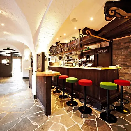 Saalbacher Hof Otel 4*