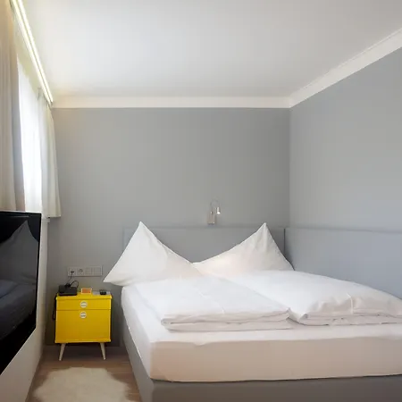 萨尔巴赫霍夫酒店 4* 萨尔巴赫