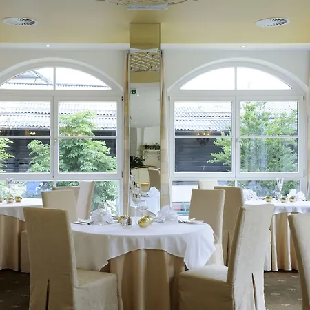 萨尔巴赫霍夫酒店 酒店 萨尔巴赫